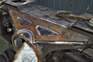 Установка усиливающих накладок на гидроманипулятор